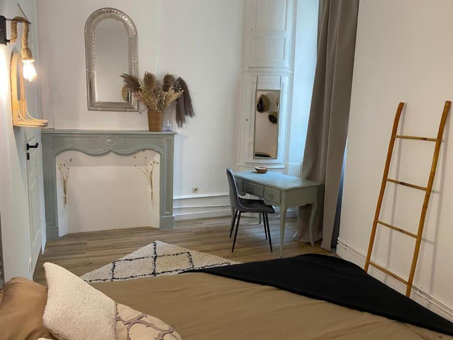 Appartement Superbe Duplex Vue Cathedrale Exceptionnelle à Périgueux Extérieur photo